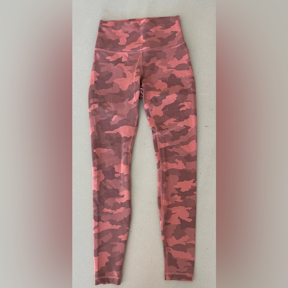 Lululemon Wunder Train High-Rise 28”